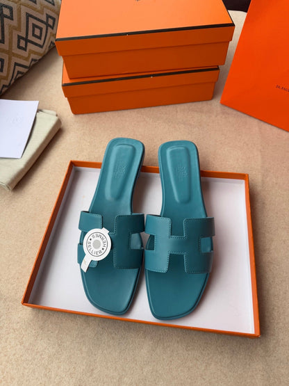 0RAN SANDALS IN SAPPHIRE BLUE CALFSKIN