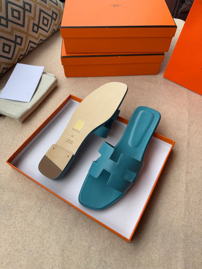 0RAN SANDALS IN SAPPHIRE BLUE CALFSKIN