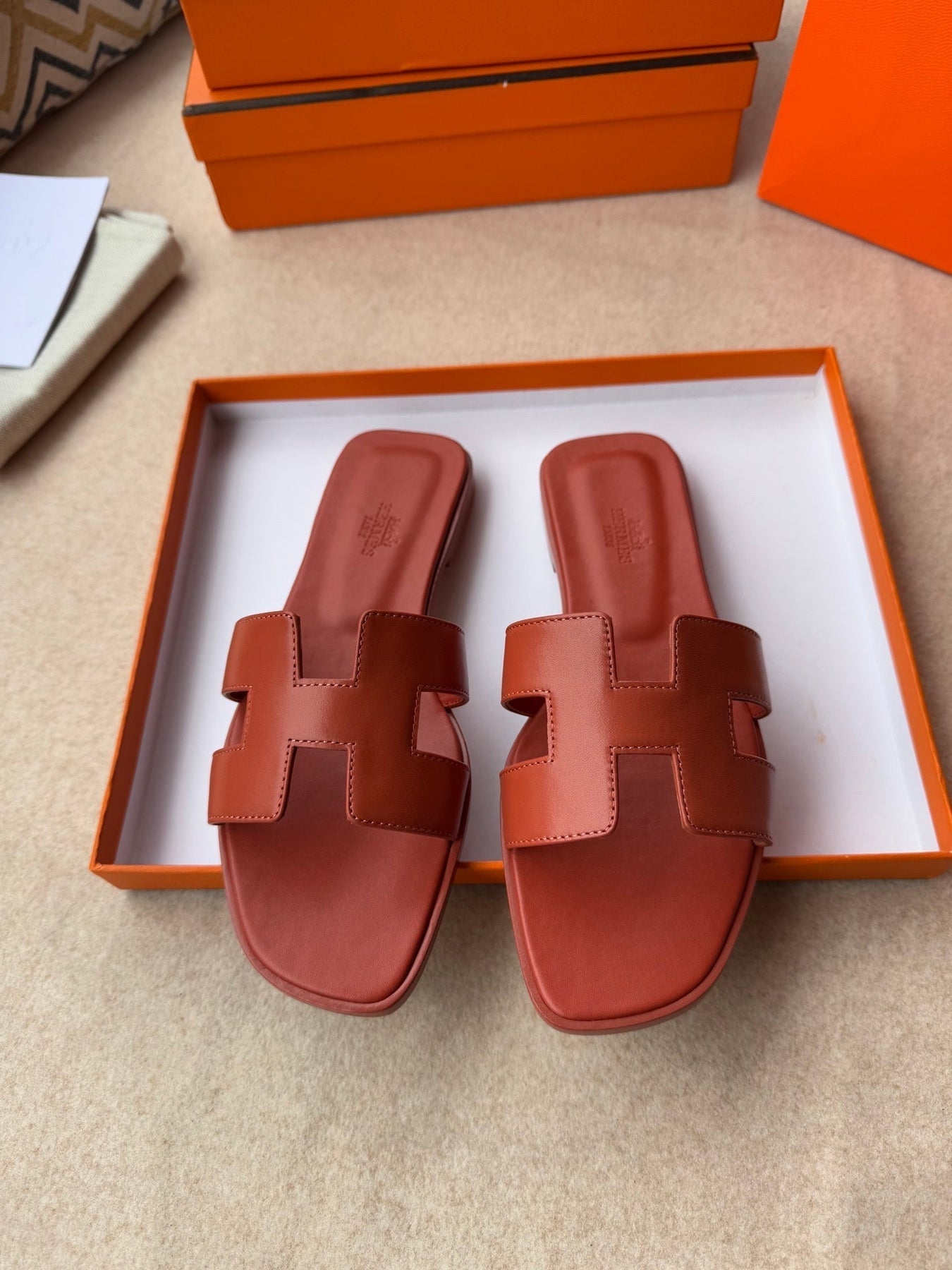 0RAN SANDALS IN GINGER ORANGE CALFSKIN