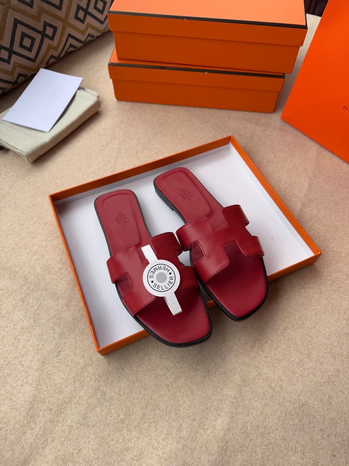 0RAN SANDALS IN JAM RED CALFSKIN