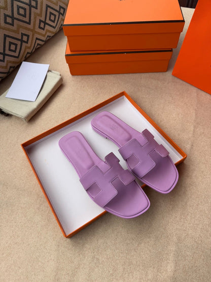 0RAN SANDALS IN LILAC PURPLE CALFSKIN