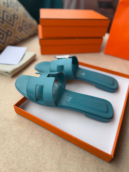 0RAN SANDALS IN SAPPHIRE BLUE CALFSKIN