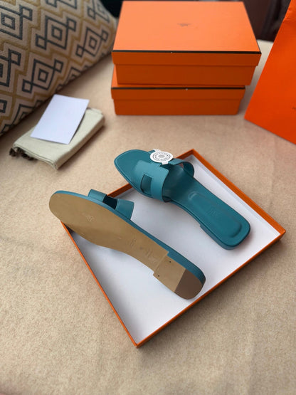 0RAN SANDALS IN SAPPHIRE BLUE CALFSKIN