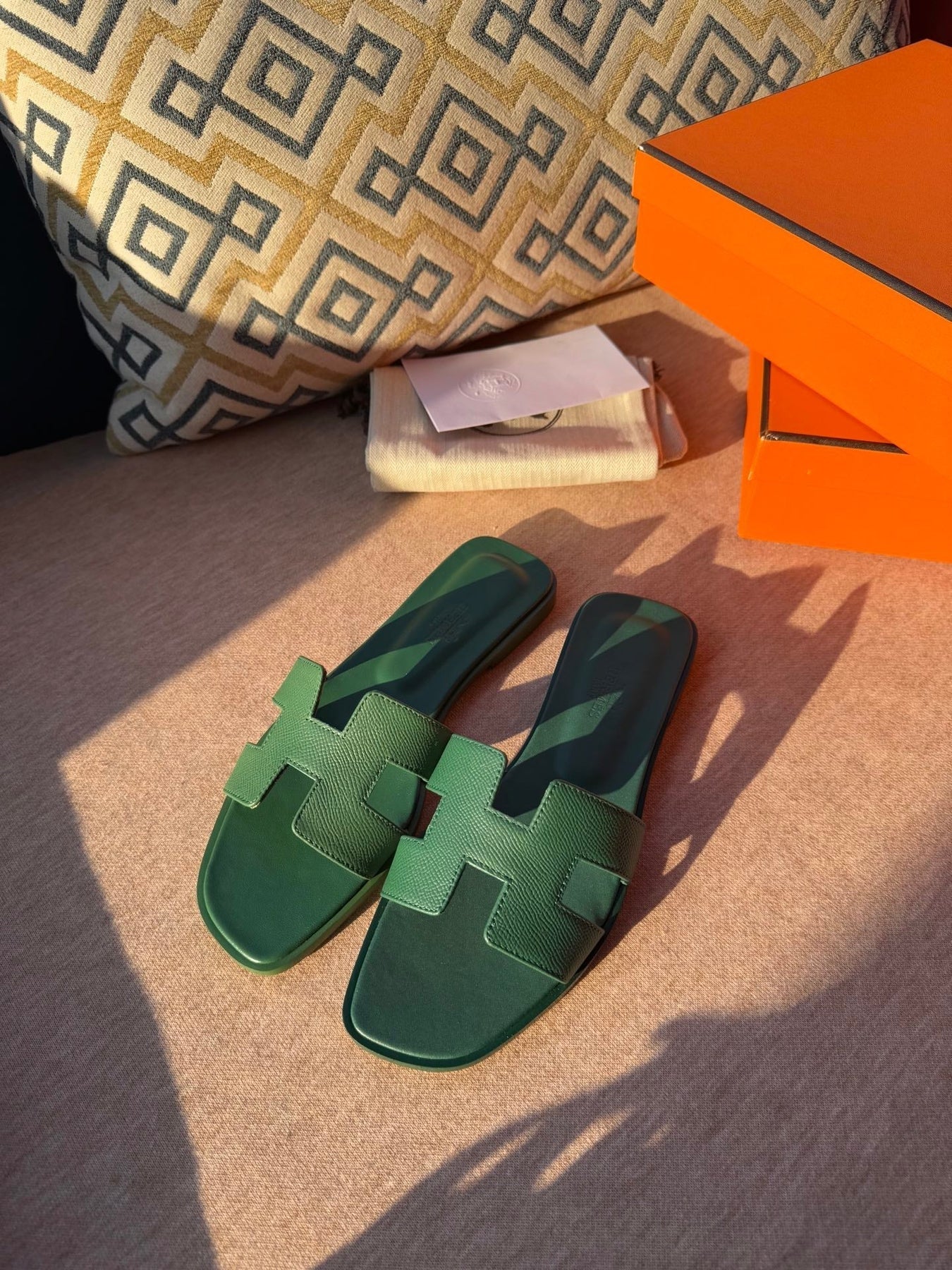 0RAN SANDALS IN HUNTER GREEN CALFSKIN