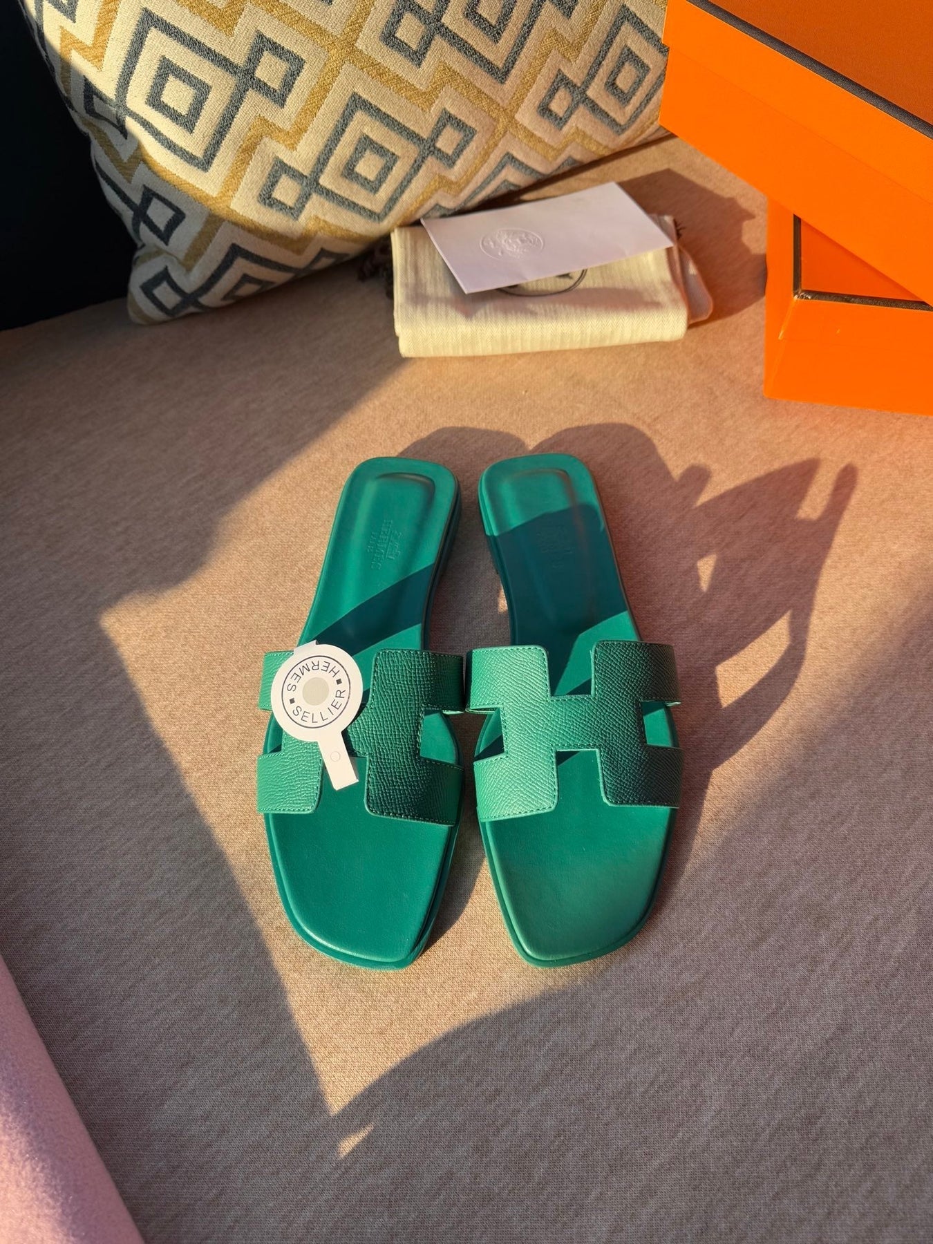 0RAN SANDALS IN PERSIAN GREEN CALFSKIN