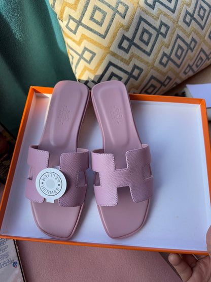 0RAN SANDALS IN PASTEL PURPLE CALFSKIN