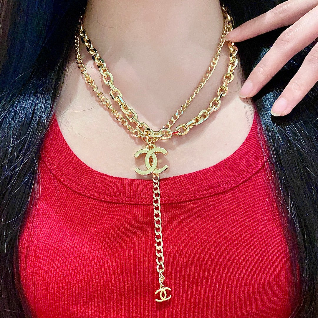DOUBLE C NECKLACE DOUBLE CHAIN IN GOLD PLATING