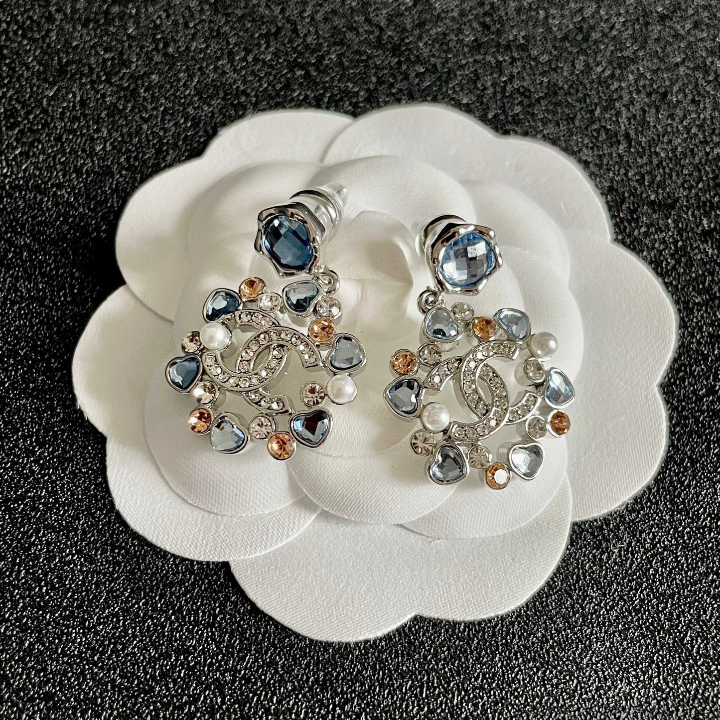 DOUBLE C STUD EARRINGS IN SILVER METAL WHITE PEARL GOLD AND BLUE STONES