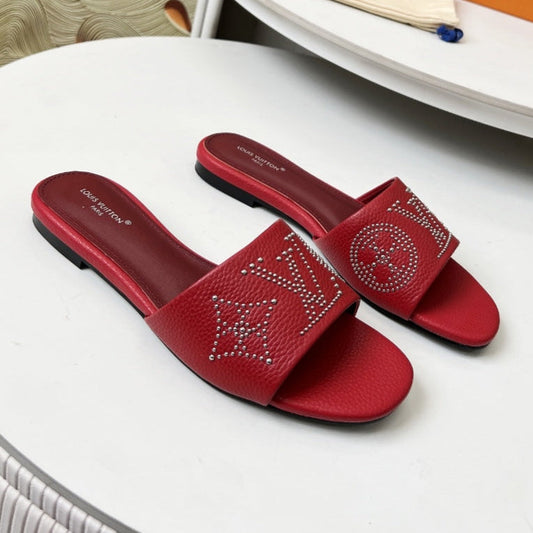FLAT SLIDE IN RUBY RED LAMBSKIN WITH RHINSTONES