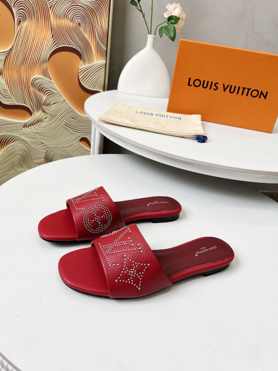 FLAT SLIDE IN RUBY RED LAMBSKIN WITH RHINSTONES