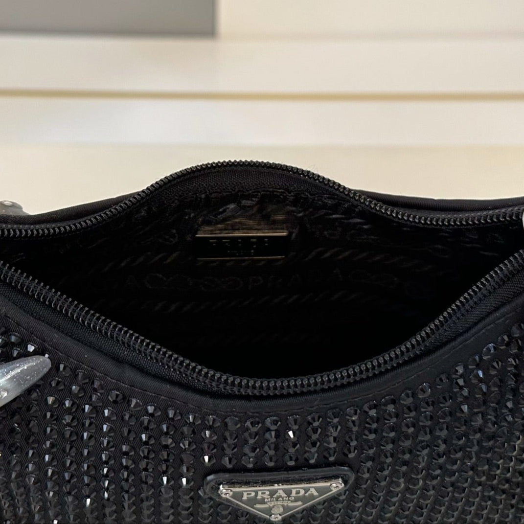 RE-EDITION HOBO SHOULDER BAG 21 IN BLACK STUDDED RE-NYLON