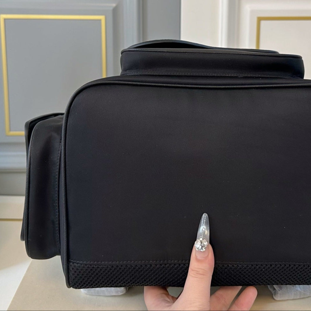 FRONT POCKET BACKPACK 42 IN BLACK CALFSKIN