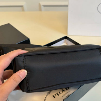 PRA MILANO LOGO CROSSBODY BAG 22 IN BLACK RE-NYLON