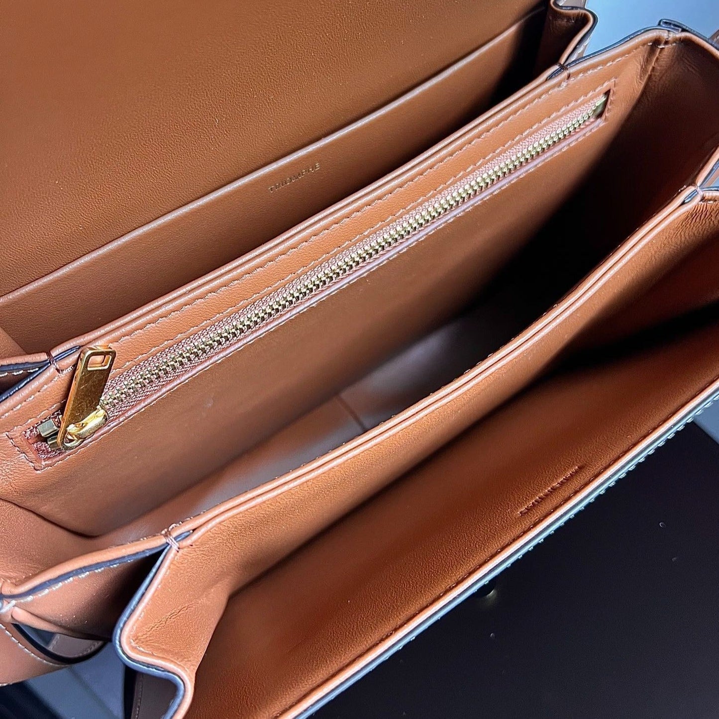 CLASSIQUE TRIOMPHE 22 TAN SMOOTH CALFSKIN