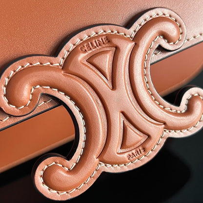 CLASSIQUE TRIOMPHE 22 TAN SMOOTH CALFSKIN