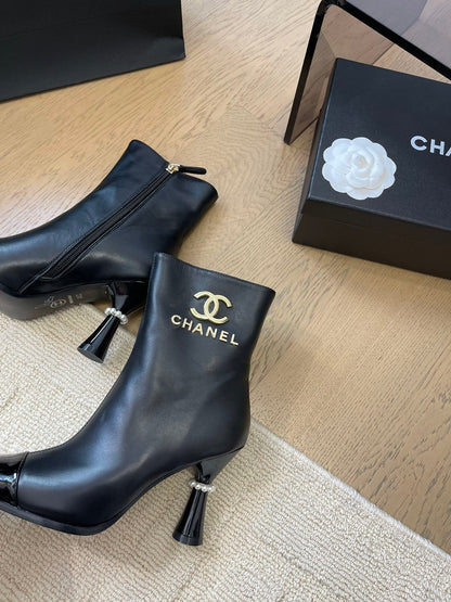 BONGADE BOOTS IN BLACK CALFSKIN