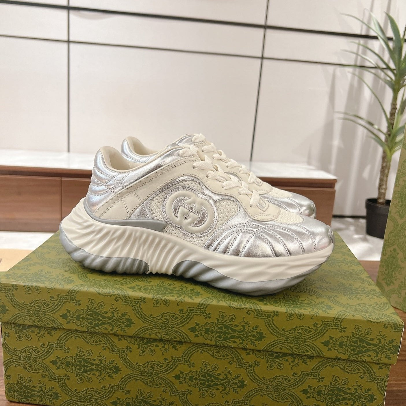 GG RIPPLE SNEAKER Cream SILVER
