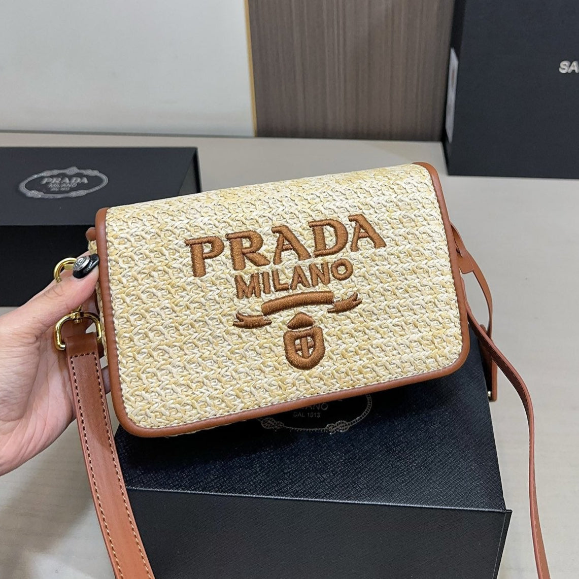 EMBROIDED LOGO SHOULDER BAG 20 IN BEIGE WOVEN RAFFIA