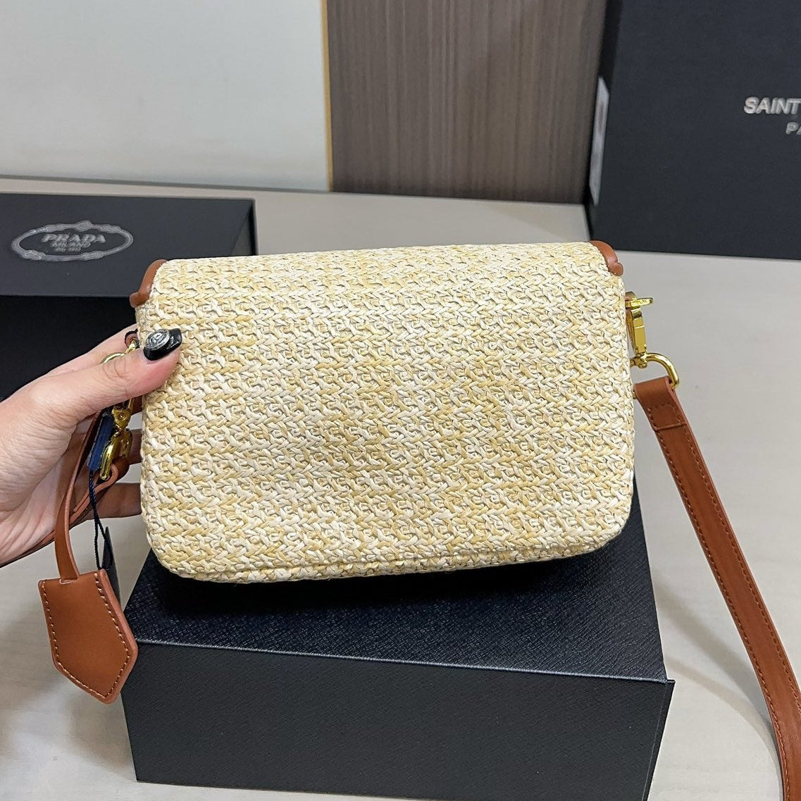 EMBROIDED LOGO SHOULDER BAG 20 IN BEIGE WOVEN RAFFIA