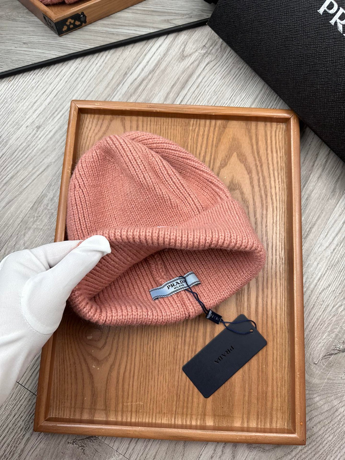 BEANIE HAT IN ROSE PINK WOOL 332401