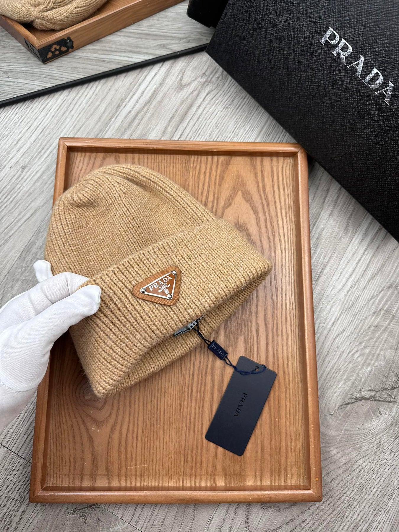 BEANIE HAT IN LIGHT BROWN WOOL 332402