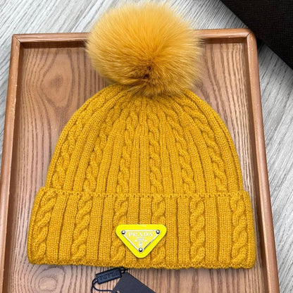 BEANIE HAT IN MUSTARD YELLOW WOOL 352365