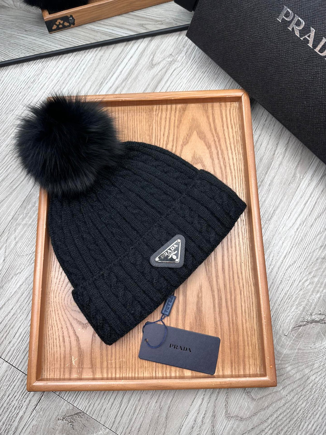 BEANIE HAT IN BLACK WOOL 352368