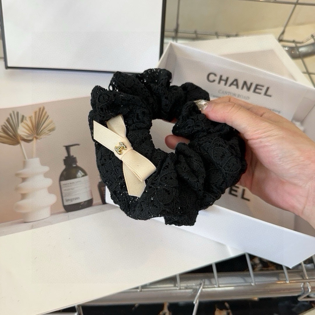 BLACK WRINKLED FABRIC SCRUNCHIE 358298
