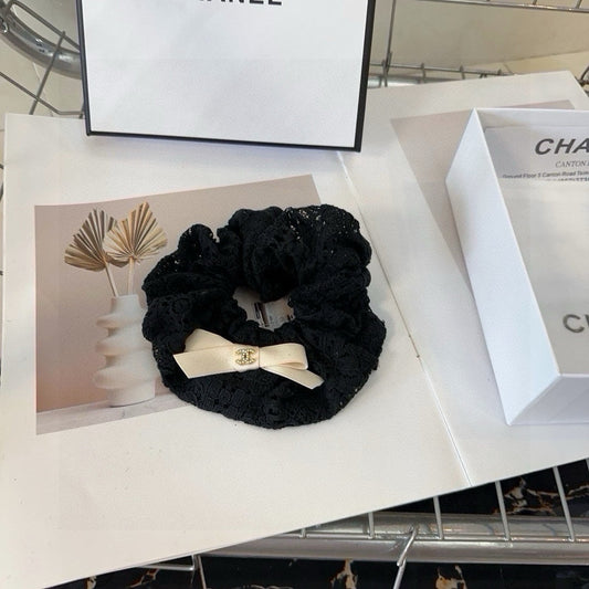 BLACK WRINKLED FABRIC SCRUNCHIE 418917
