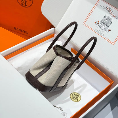 GARDEN PARTY 23CM IN BEIGE TOILETS COTTON CANVAS AND DARK BROWN CALFSKIN