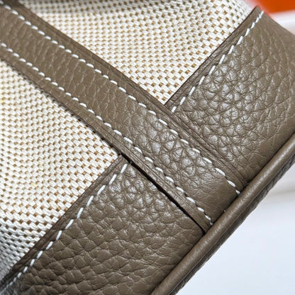 GARDEN PARTY 23CM IN WHITE TOILETS COTTON CANVAS AND TAUPE CALFSKIN