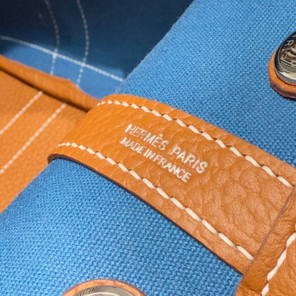 GARDEN PARTY 30CM IN DUNE MAGNOLIA TOILETS COTTON CANVAS AND BROWN CALFSKIN