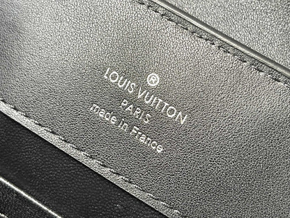 CAPUCINES EAST-WEST 30 IN BLACK SHEEPSKIN CRYSTAL AND SILVER HARDWARE