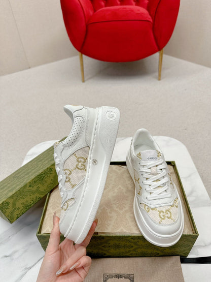 GG TRAINER WHITE CALFSKIN WITH PATTERN