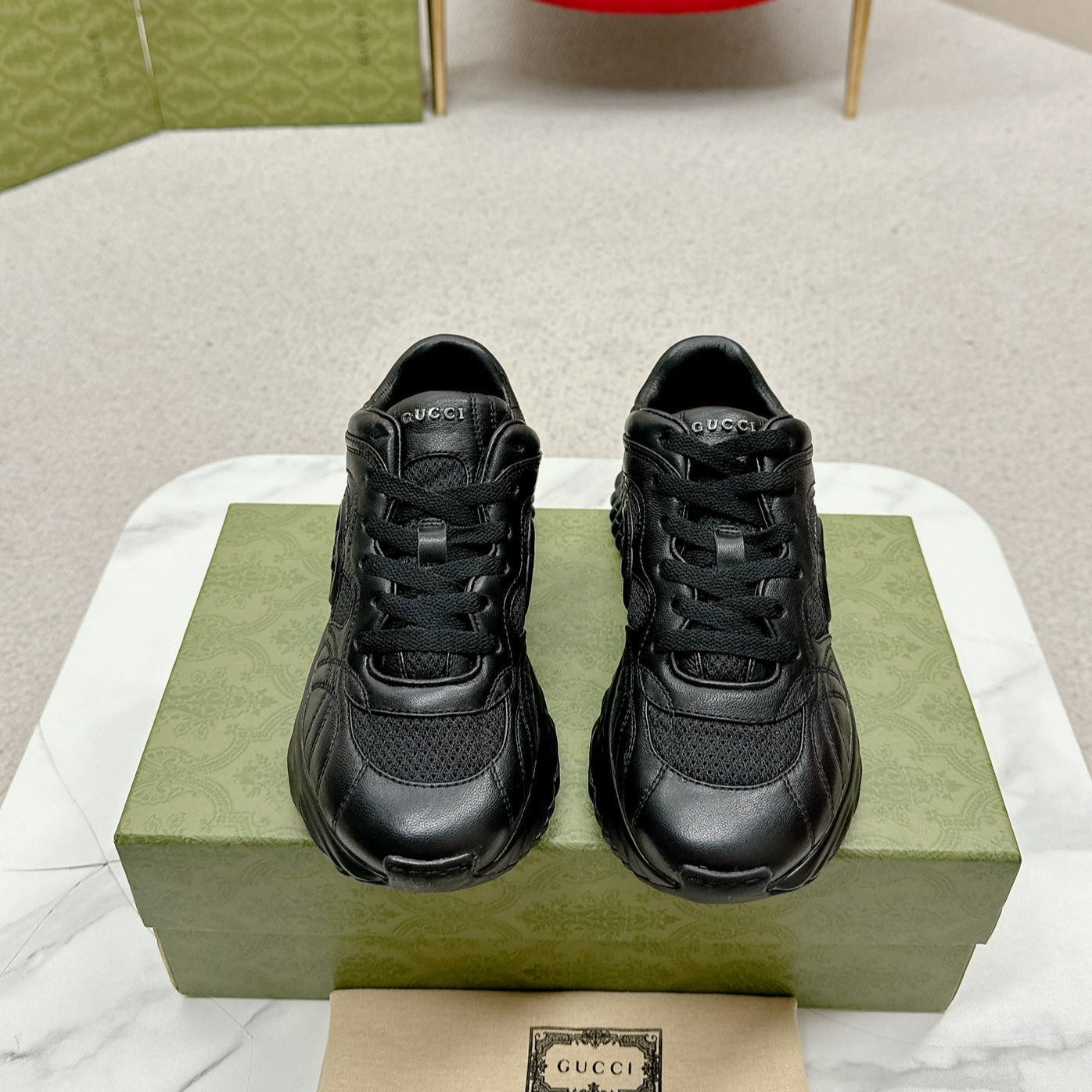 GG RIPPLE TRAINER BLACK LAMBSKIN