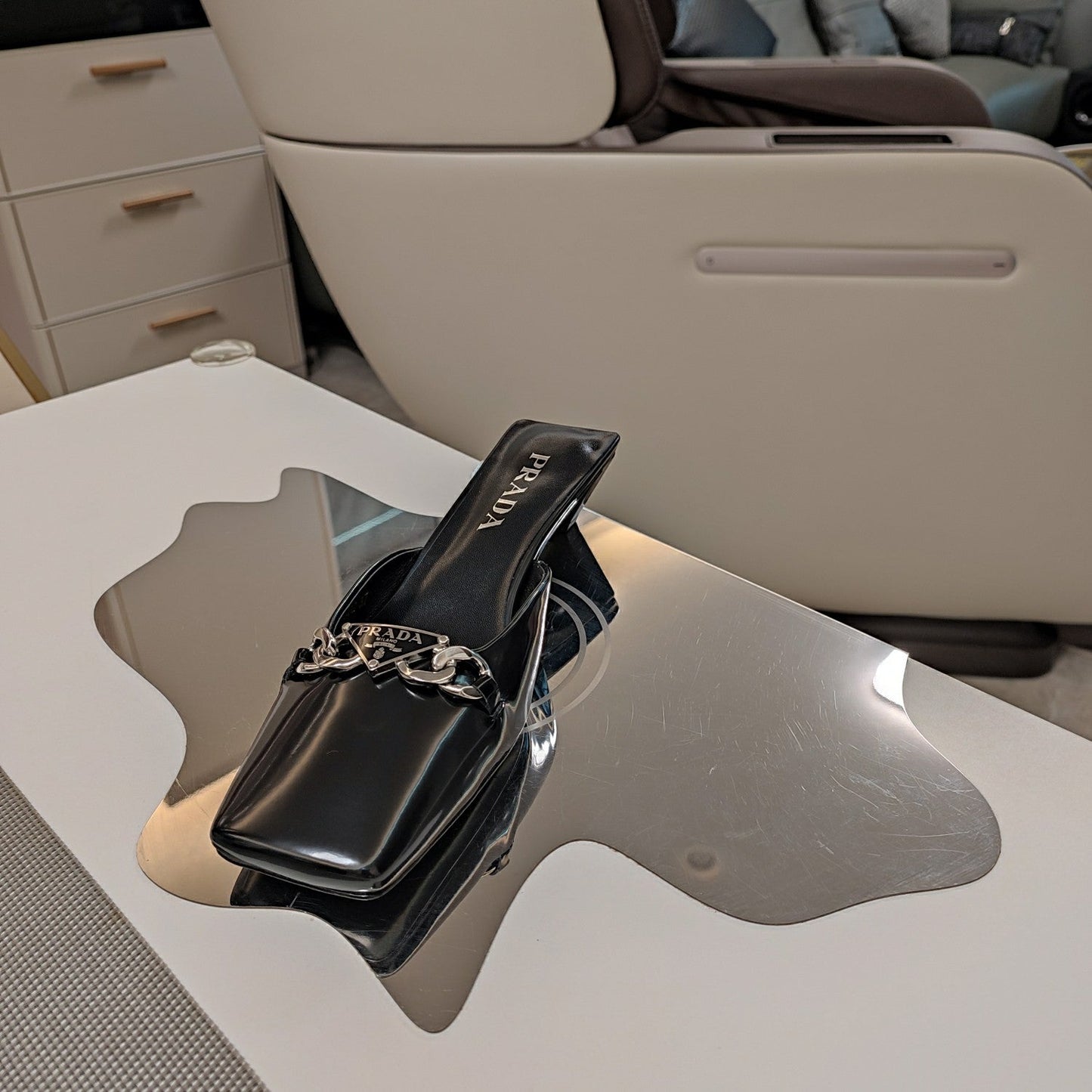 PRA SQUARE TOE MULES BLACK CALFSKIN WITH CHAIN