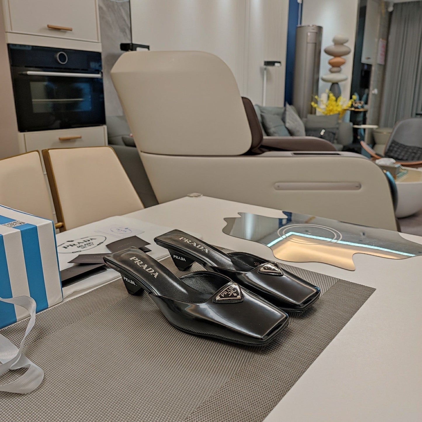 PRA SQUARE TOE MULES BLACK CALFSKIN WITH LOGO