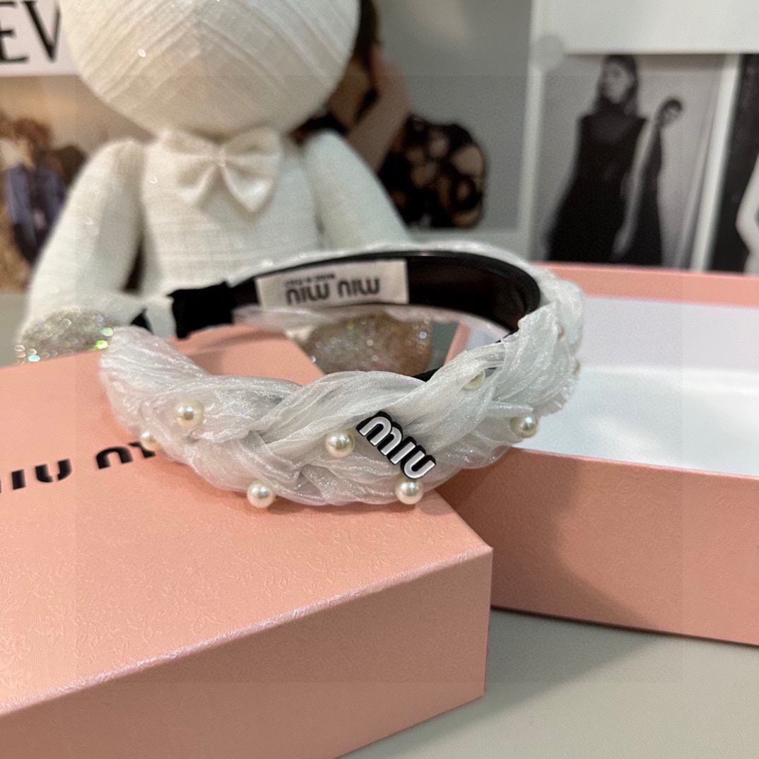 HAIR BAND IN WHITE CHIFFON PEARL-EMBELLISHED 395326