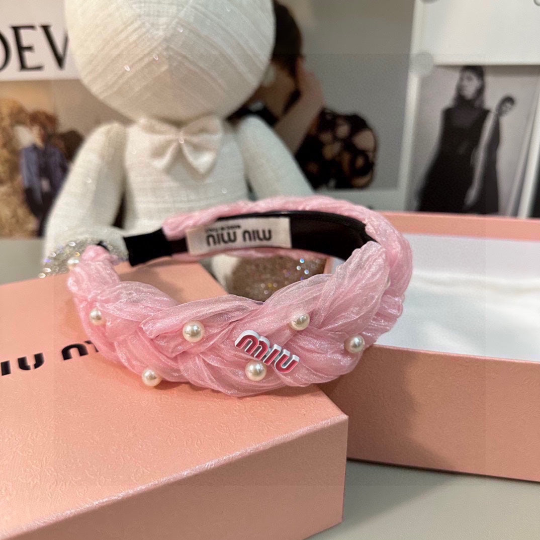 HAIR BAND IN PINK CHIFFON PEARL-EMBELLISHED 395327