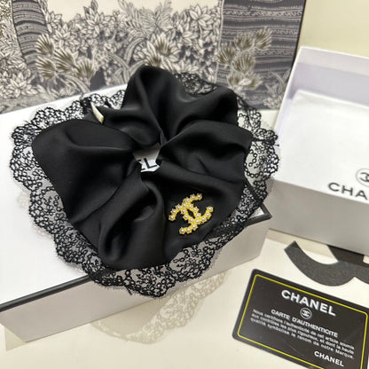 BLACK SILK SCRUNCHIE 432826