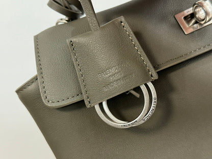 RODEO MEDIUM BAG 35 IN KHAKI GREEN SMOOTH CALFSKIN SILVER HARDWARE