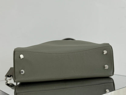 RODEO MEDIUM BAG 35 IN KHAKI GREEN SMOOTH CALFSKIN SILVER HARDWARE