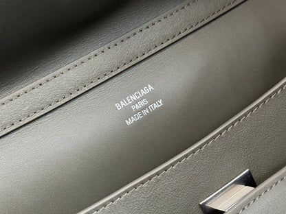 RODEO MEDIUM BAG 35 IN KHAKI GREEN SMOOTH CALFSKIN SILVER HARDWARE