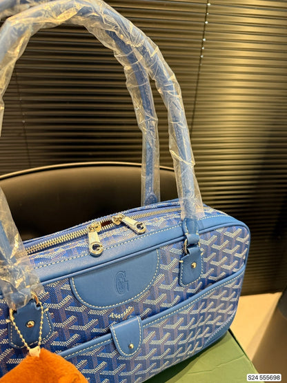 SAINT MARTIN BAG 35 IN BLUE GOYARDINE CANVAS AND CALFSKIN