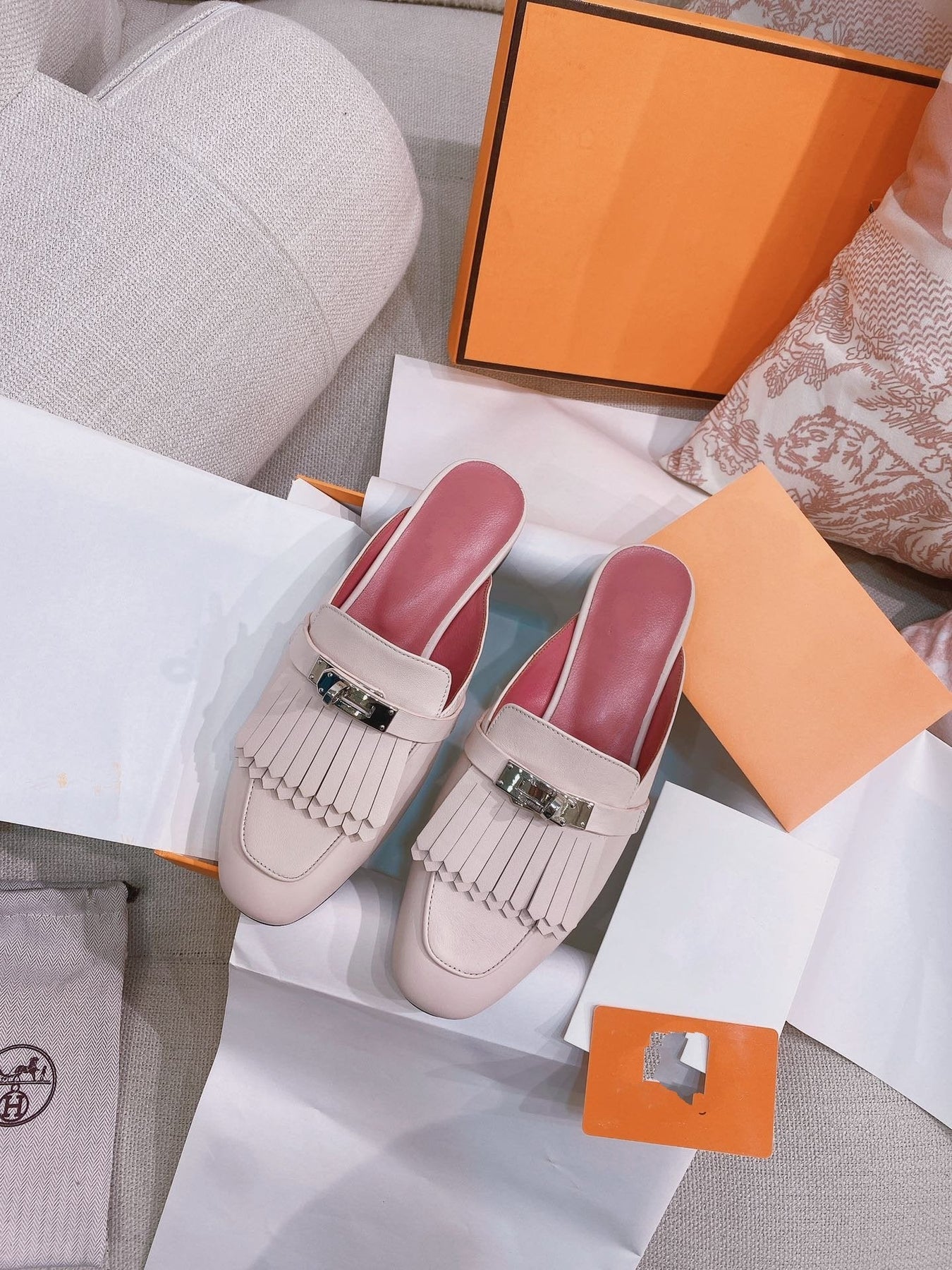 0Z Mule Fringed Light Pink