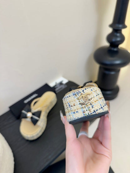 PLATFORM FLIP-FLOPS IN BEIGE TWEED FABRIC