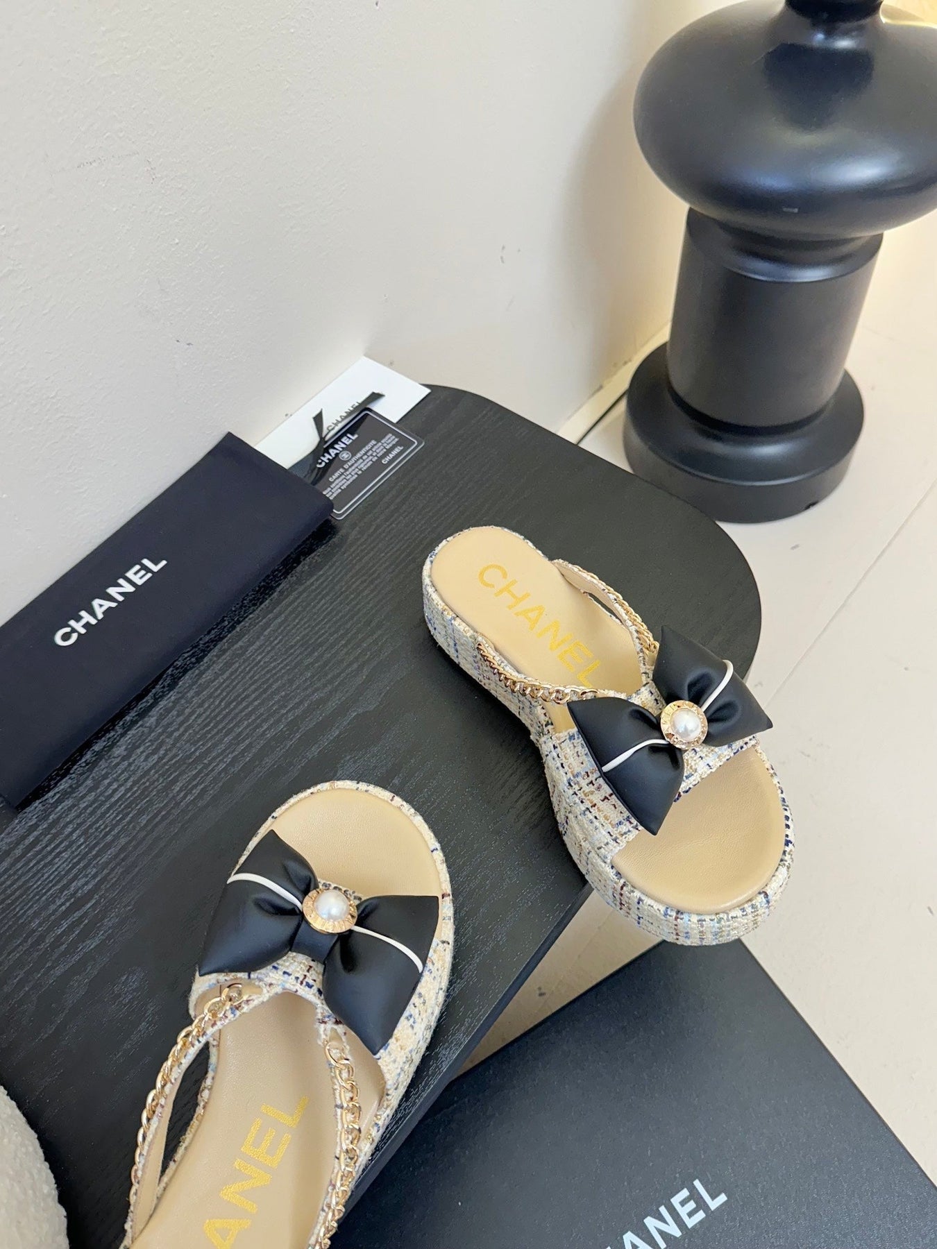 PLATFORM FLIP-FLOPS IN BEIGE TWEED FABRIC