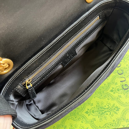 GG MARMONT MEDIUM 26 BAG IN BLACK VELVET