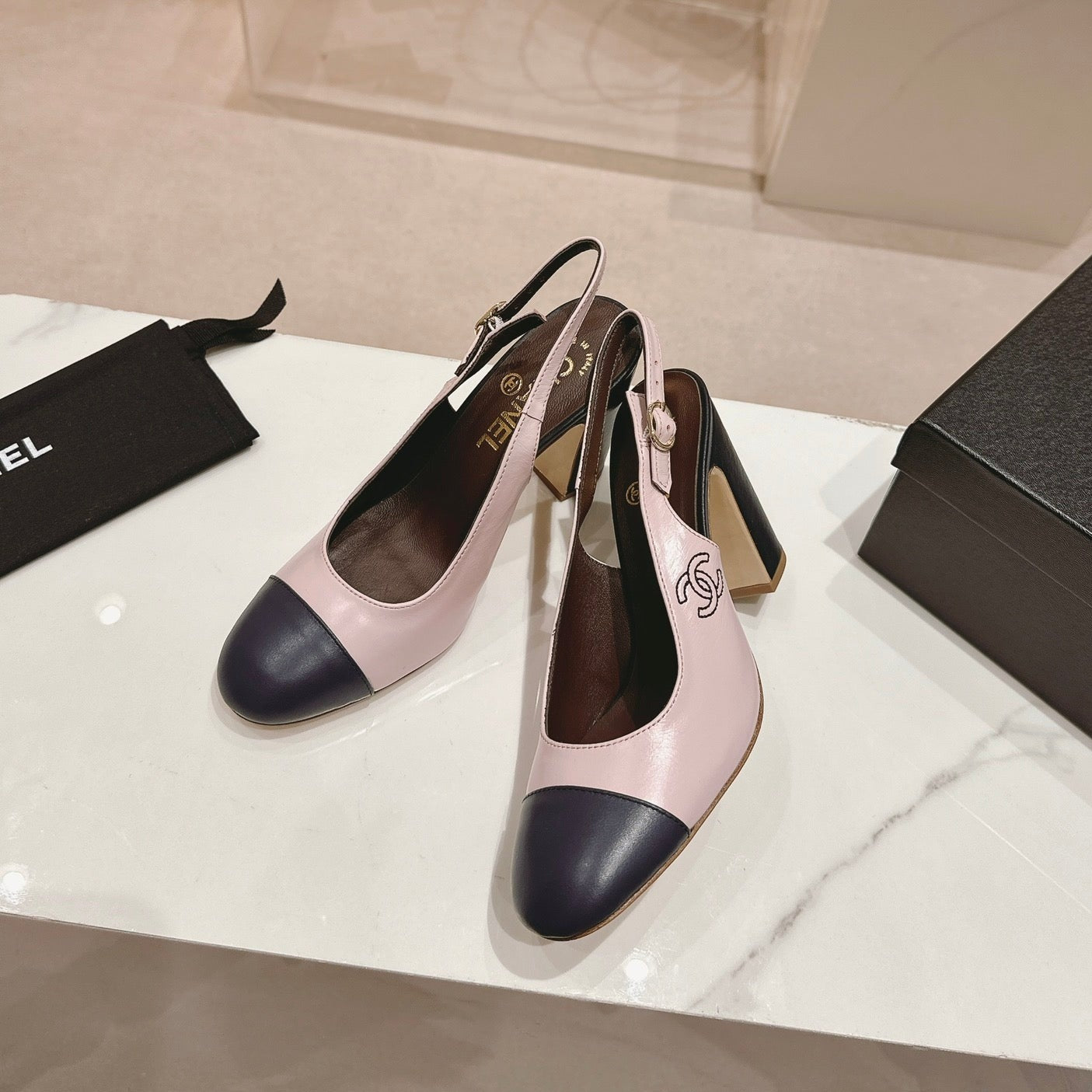 HIGH SLINGBACKS LIGHT PINK MIX BLACK SHEEPSKIN