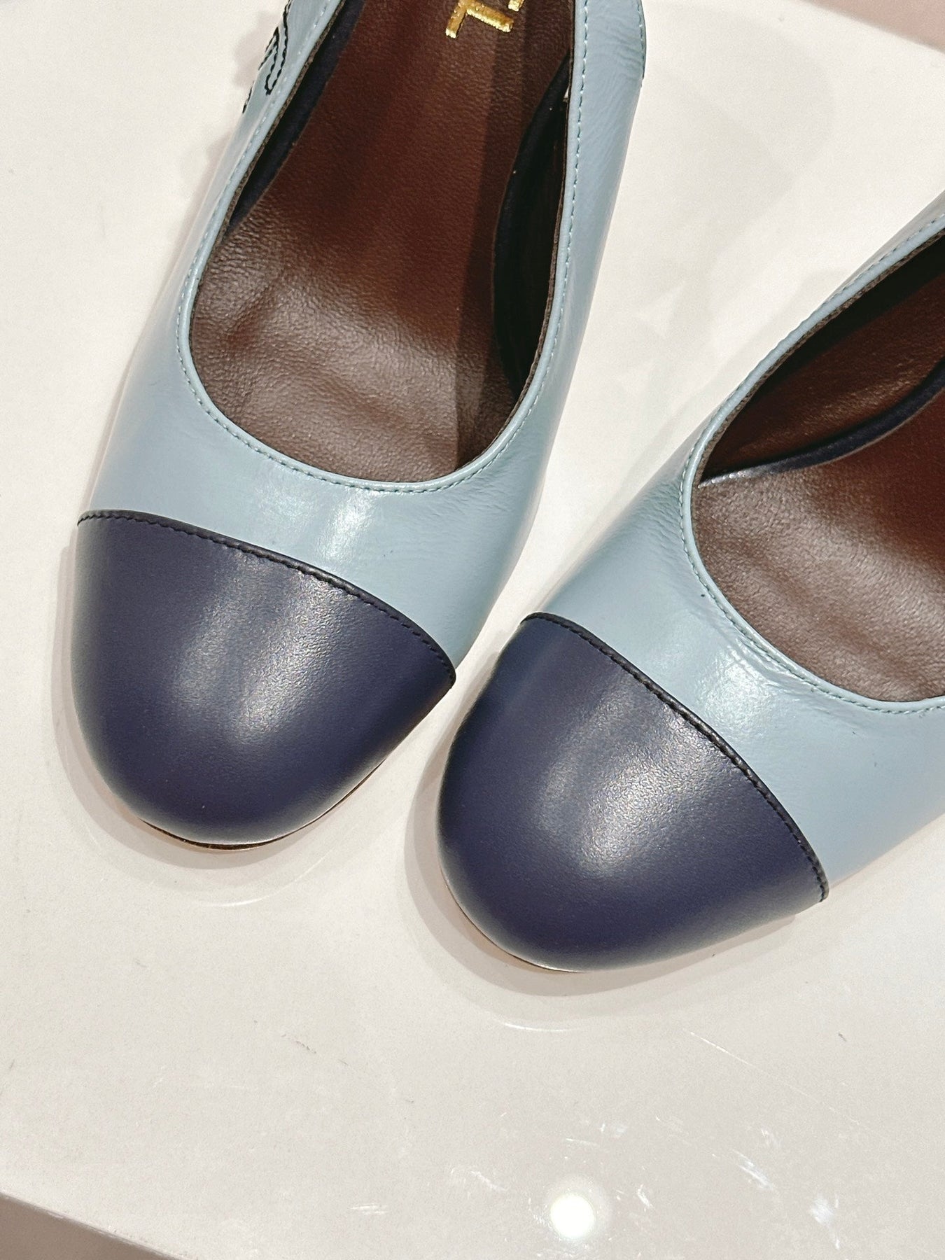 HIGH SLINGBACKS LIGHT BLUE MIX BLACK SHEEPSKIN